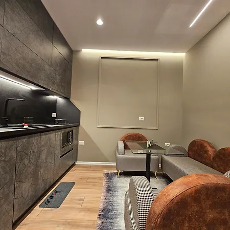 Апартаменты Tirana *